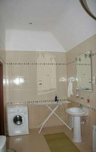 Санаторий Княжна Мери Железноводск Апартаменты трехкомнатные с двумя спальнями, гостиной.-9