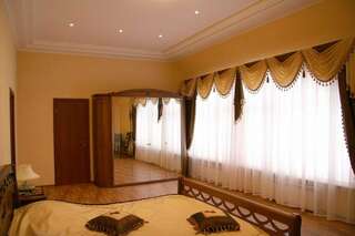 Санаторий Княжна Мери Железноводск Апартаменты трехкомнатные с двумя спальнями, гостиной.-8