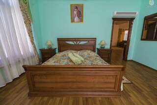 Санаторий Княжна Мери Железноводск Апартаменты трехкомнатные с двумя спальнями, гостиной.-6